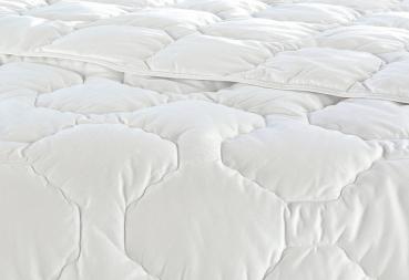 Baumwoll- Leichtsteppbett Summerline 155x220 cm